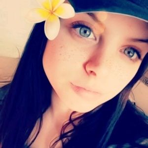 Meet your Posher, Michaela